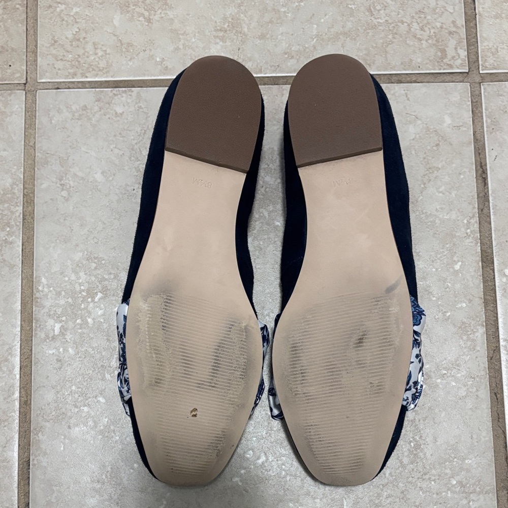 Talbots Navy Blue Suede Flats with Floral Bow - Picture 2 of 3